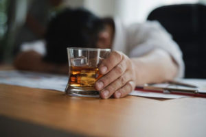 Как начать лечиться от алкоголизма